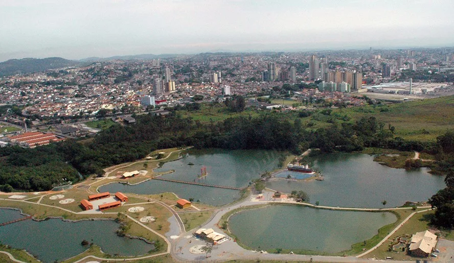 Parque centenário, com 215 mil metros de área em Mogi das Cruzes